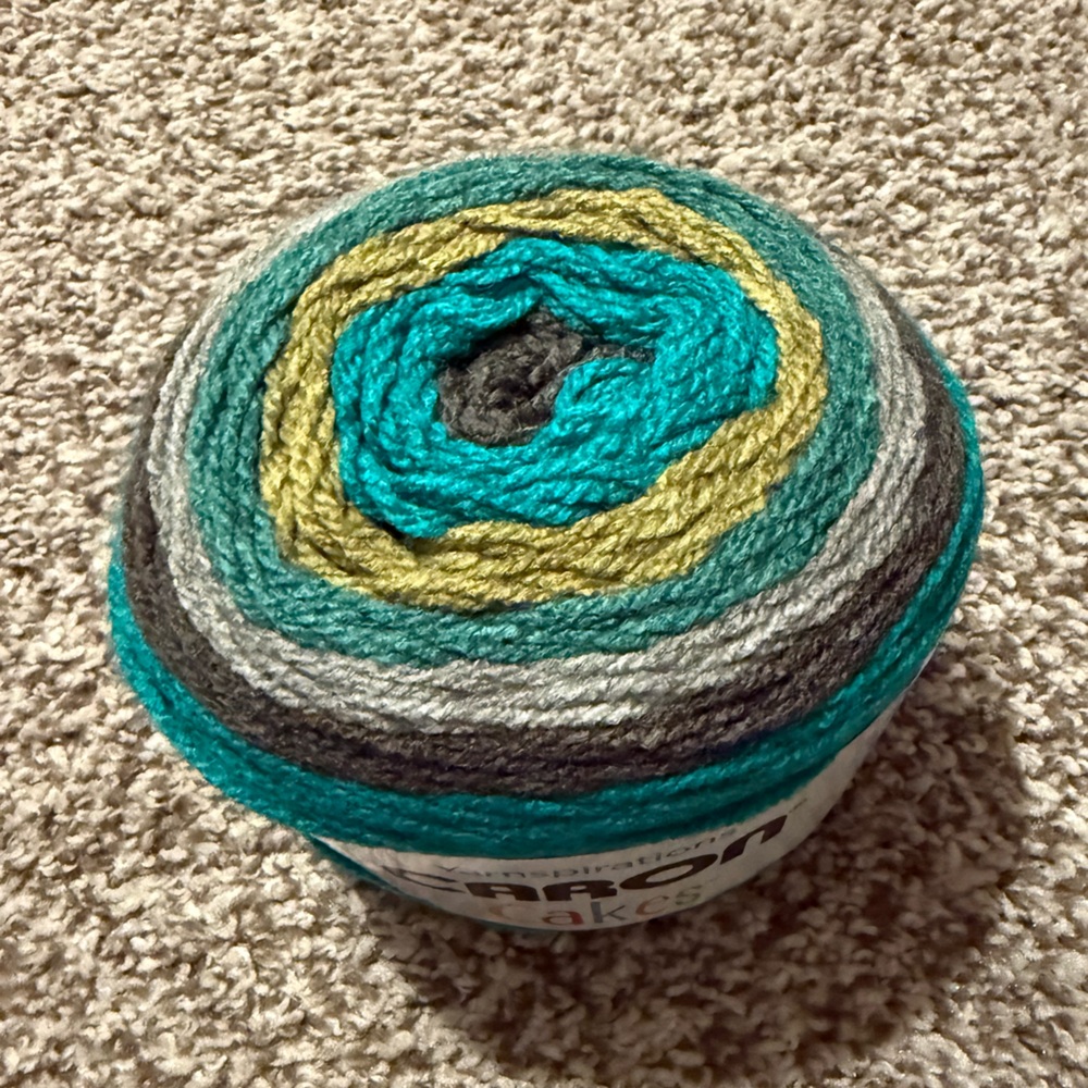 Caron Yarn 24-Piece Lot – Simply Soft, Cakes & Chunky Cupcakes | Bundle - Picture 9 of 9